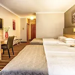 Hotel Leonardo Duesseldorf Airport 4*