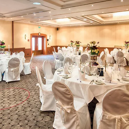 Leonardo Duesseldorf Airport Hotel 4*