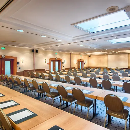 Leonardo Duesseldorf Airport 4*