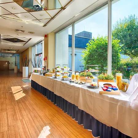 Leonardo Duesseldorf Airport 4* Ратинген