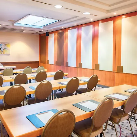 Leonardo Duesseldorf Airport 4*