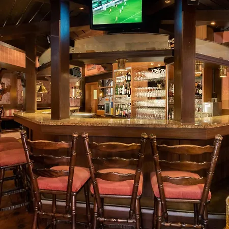 Hotel Leonardo Duesseldorf Airport 4*