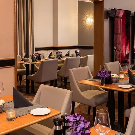 Leonardo Duesseldorf Airport 4*