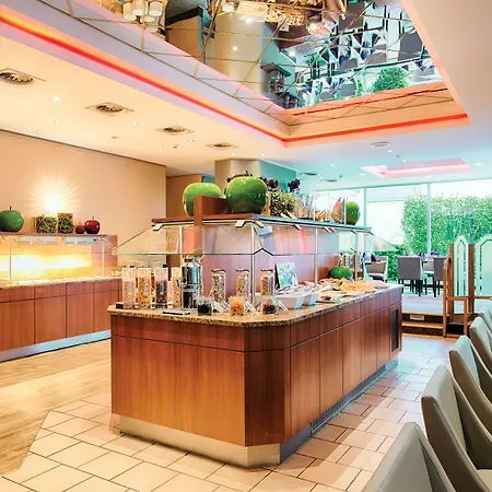 Leonardo Duesseldorf Airport 4*