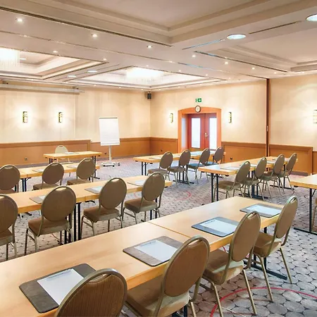 Leonardo Duesseldorf Airport Hotel 4*