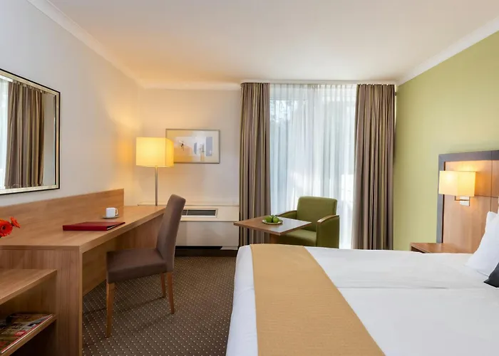 Leonardo Duesseldorf Airport 4*