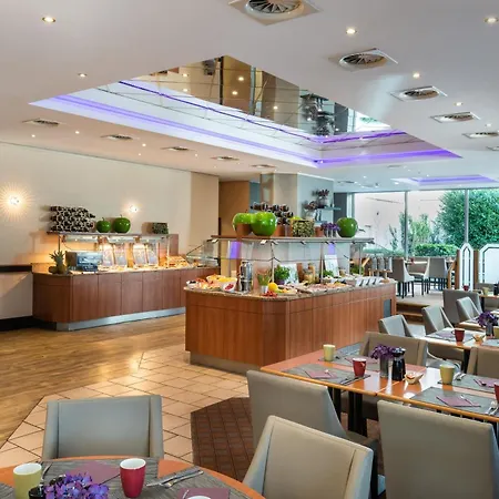 Leonardo Duesseldorf Airport 4*