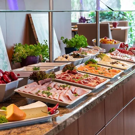 Leonardo Duesseldorf Airport Hotel 4*